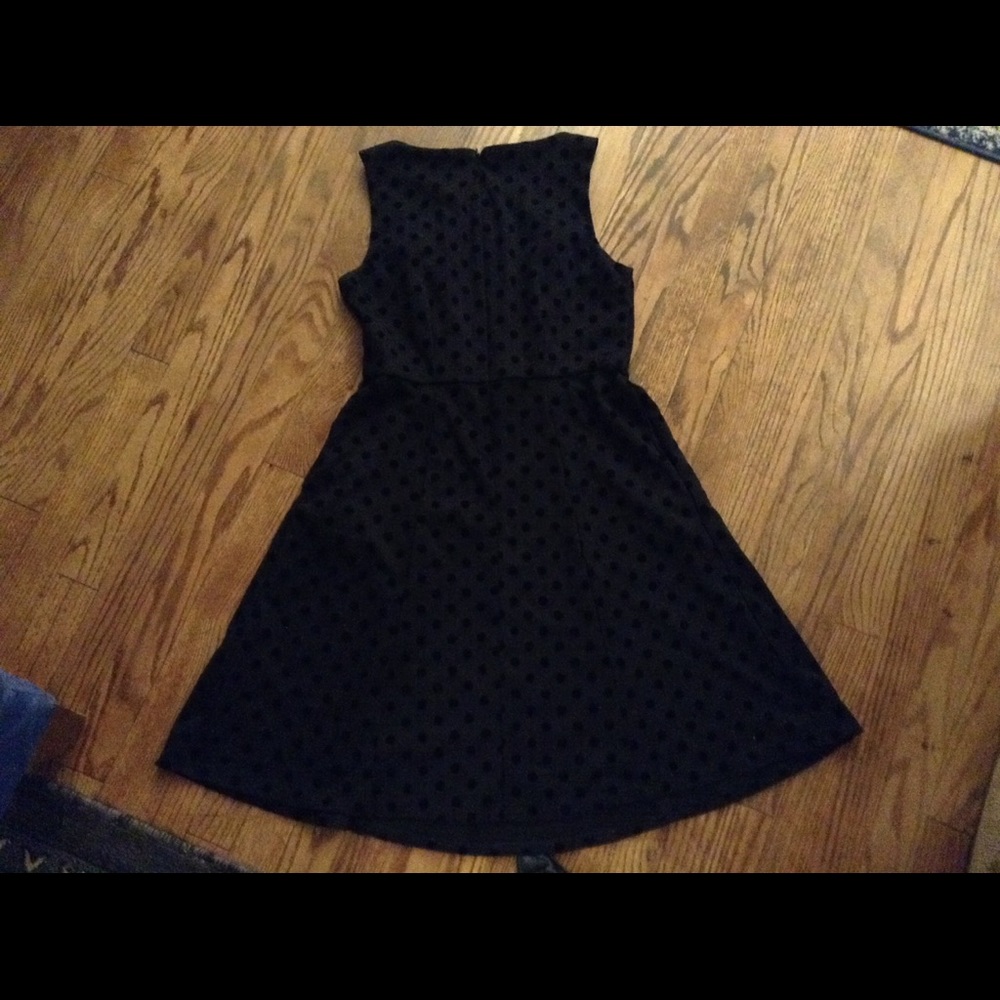 Elle Black dress